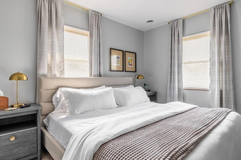 Exclusive New Listing! Maple Heights Charm Apartment Exterior photo
