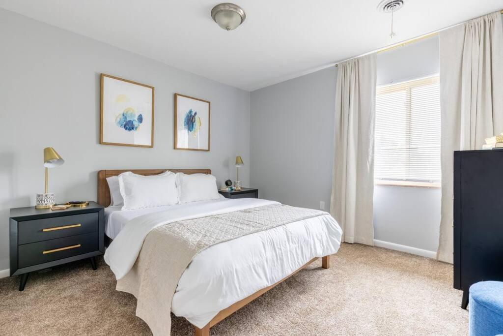 Exclusive New Listing! Maple Heights Charm Apartment Exterior photo